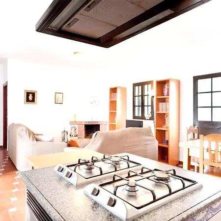 Conil: Beachside Retreat With Pool And Wi-fi Villa *