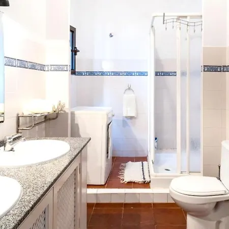 Conil: Beachside Retreat With Pool And Wi-fi Villa Roche