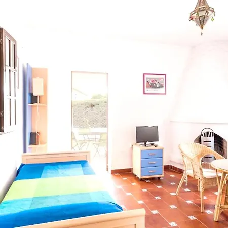 Conil: Beachside Retreat With Pool And Wi-fi Villa