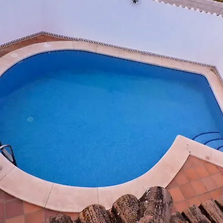 Villa Conil: Beachside Retreat With Pool And Wi-fi Roche
